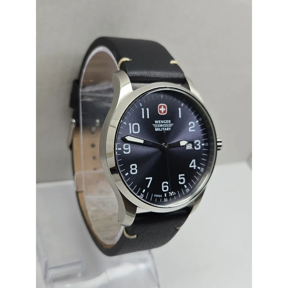 Wenger Terragraph Swiss Military Men 42mm Gray Sapphire Quartz Watch New Battery